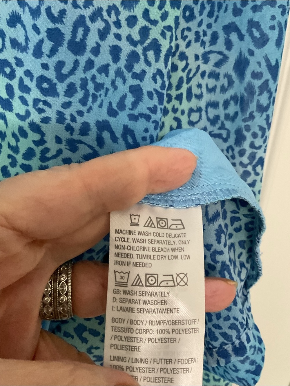 Kim Gravel Blue Leopard Print V-Neck Women’s Top - Picture 7 of 7